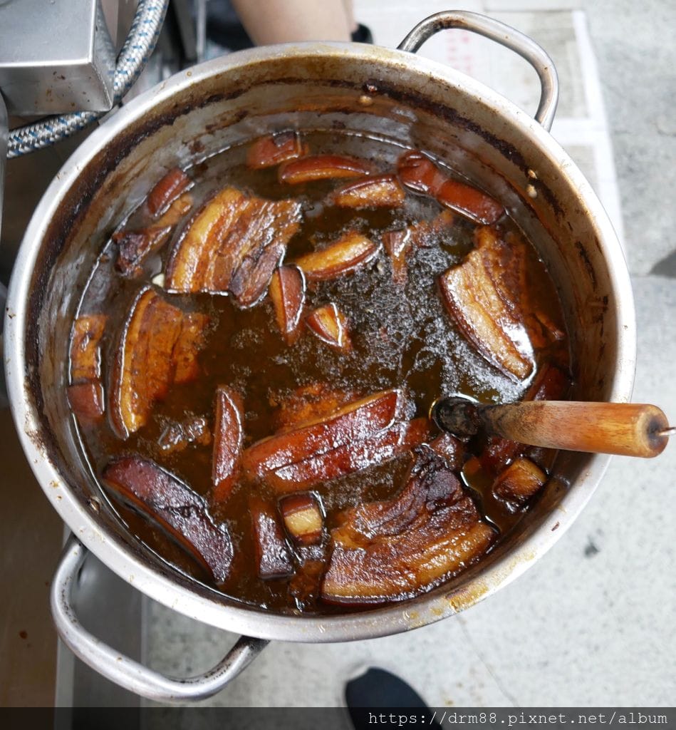 小王煮瓜｜台北萬華西門町夜市必比登小吃，黑金滷肉飯在地人最愛，必吃美食推薦 @瑪姬幸福過日子