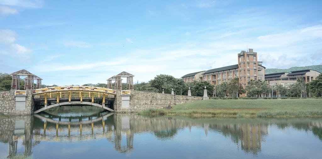 1東華大學