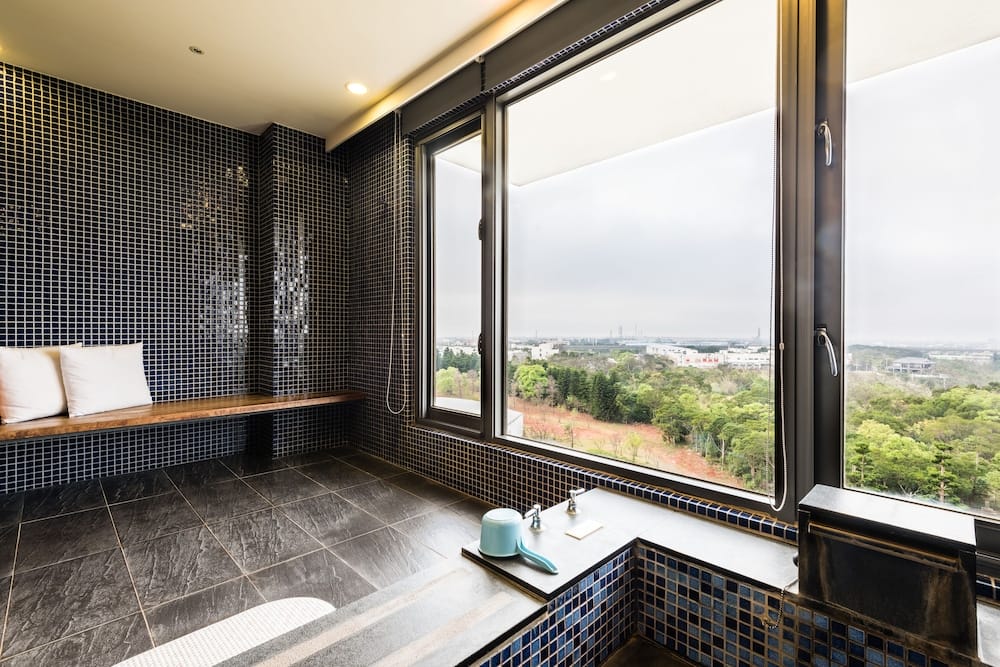 南方莊園渡假飯店 | 桃園親子溫泉飯店推薦，1500坪超大SPA、美人湯、一泊三食自助餐