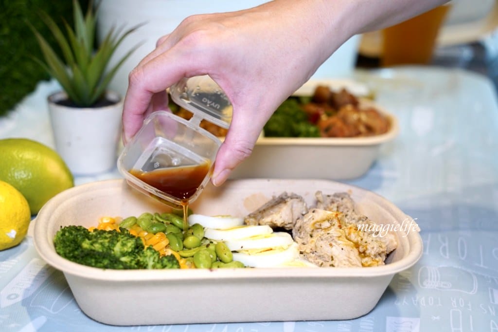 [板橋府中美食] 低GI.com精緻低卡餐盒板橋店，清爽不油膩又健康，超級划算振興100元餐盒，超人氣雙主餐直接吃起來/外帶