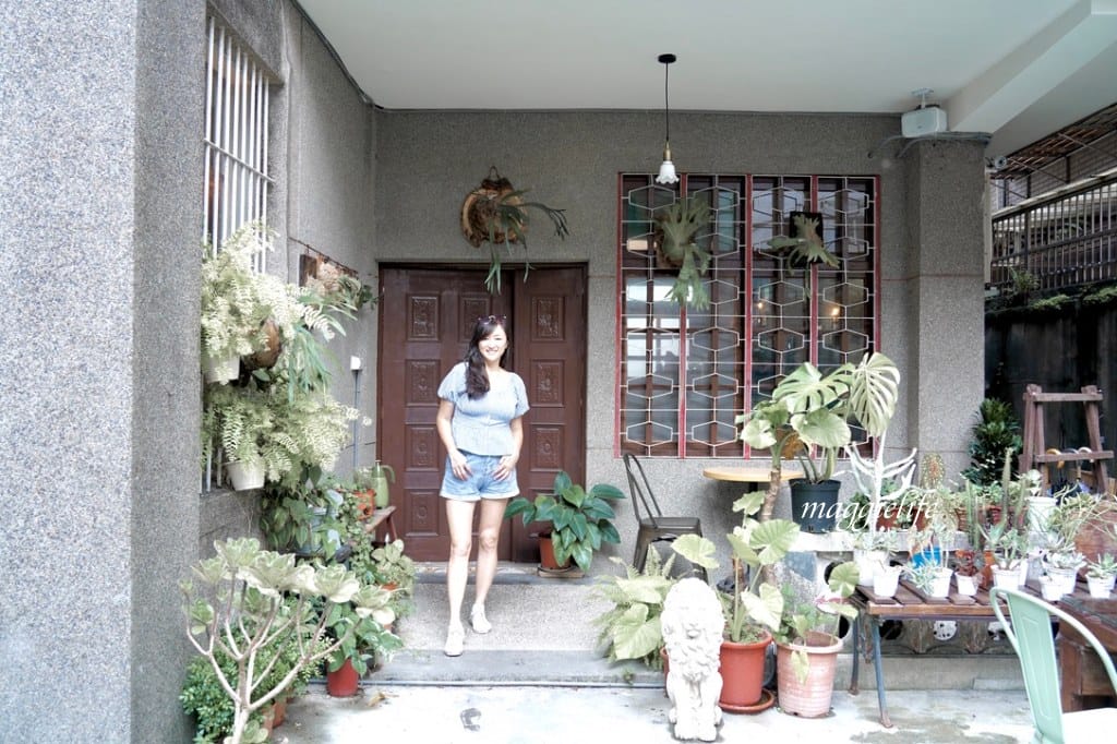 旭舊咖啡，藏在板橋巷弄復古老宅咖啡廳 ，有好吃的肉桂捲