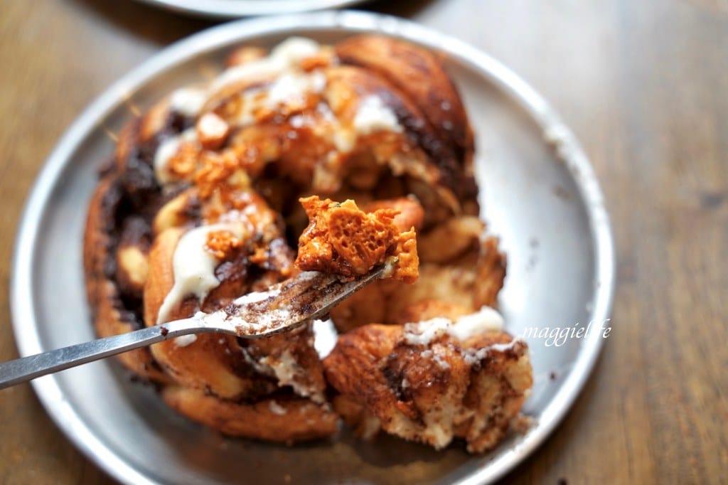 旭舊咖啡，藏在板橋巷弄復古老宅咖啡廳 ，有好吃的肉桂捲