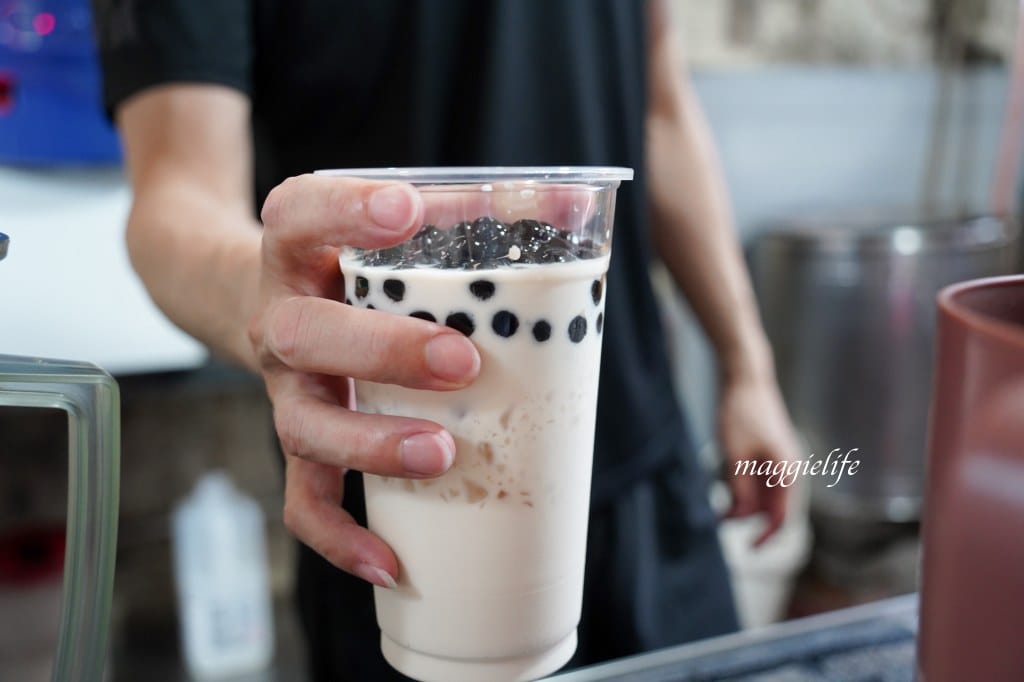 板橋巷弄內波霸珍珠奶茶，韓國名廚白鍾元都來報導