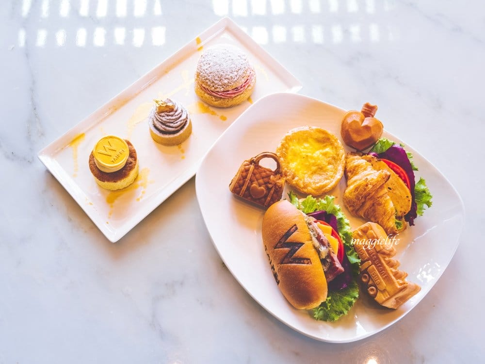 台北雙層觀光巴士台北市雙層餐車 ，最新菜單！搭乘全景透明天窗觀光巴士，享受W HOTEL套餐，欣賞著流動的台北市璀璨街景，超CHill！搭乘資訊/訂票