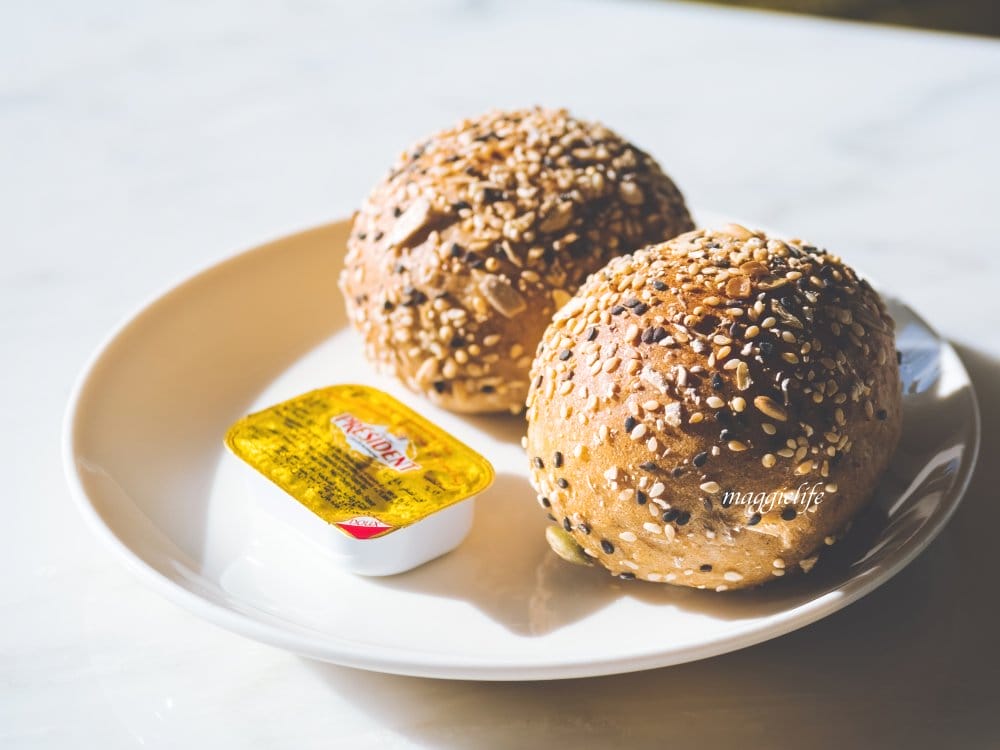 台北雙層觀光巴士台北市雙層餐車 ，最新菜單！搭乘全景透明天窗觀光巴士，享受W HOTEL套餐，欣賞著流動的台北市璀璨街景，超CHill！搭乘資訊/訂票