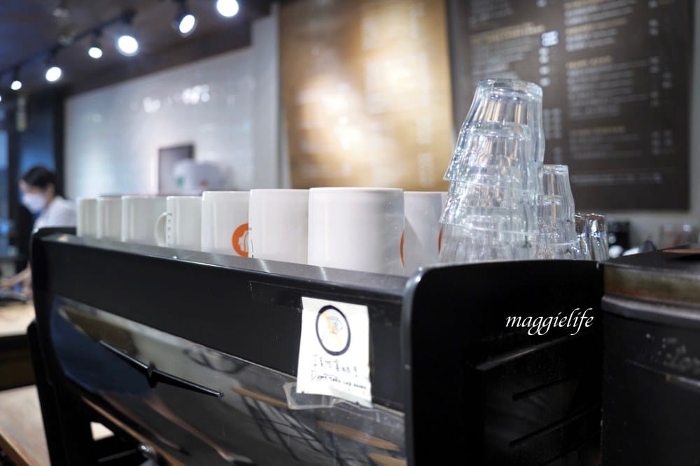 北投老宅路易莎，百年老宅改建咖啡廳，路易莎首間古宅門市北投社，北投站/外帶！