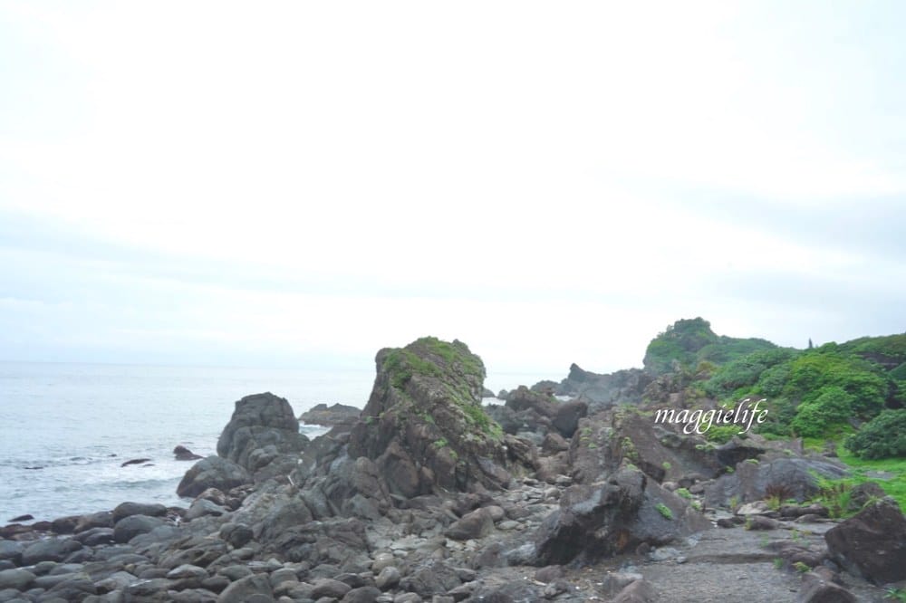 宜蘭頭城免費景點，北關海潮公園，礁岩海岸步道私房秘境，一線天，蘭陽八景，遠眺龜山島海天一線！