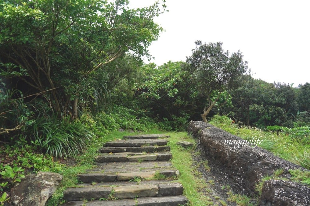 宜蘭頭城免費景點，北關海潮公園，礁岩海岸步道私房秘境，一線天，蘭陽八景，遠眺龜山島海天一線！