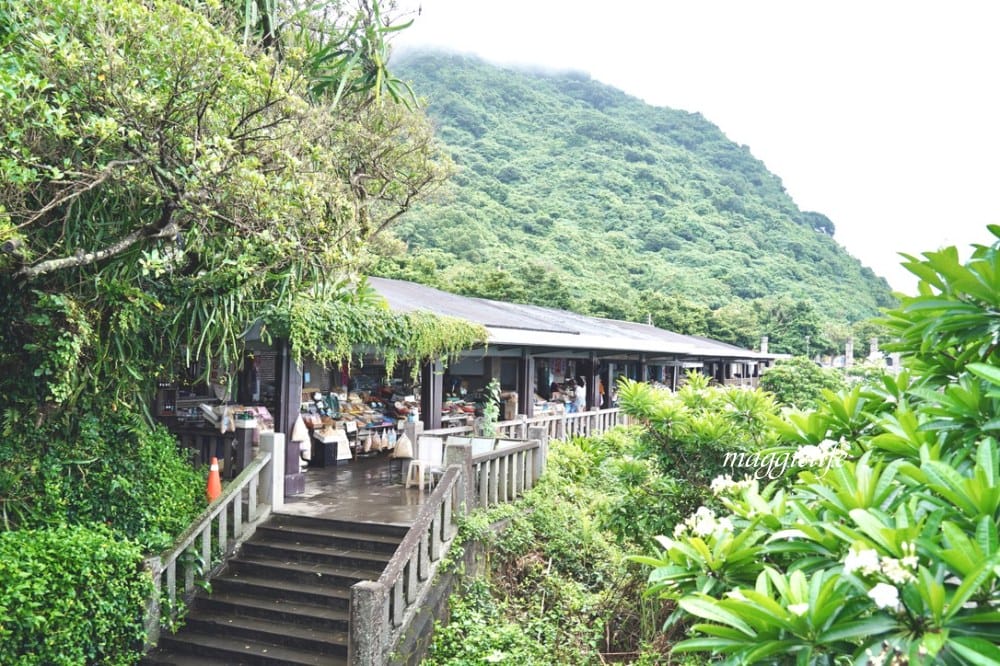宜蘭頭城免費景點，北關海潮公園，礁岩海岸步道私房秘境，一線天，蘭陽八景，遠眺龜山島海天一線！
