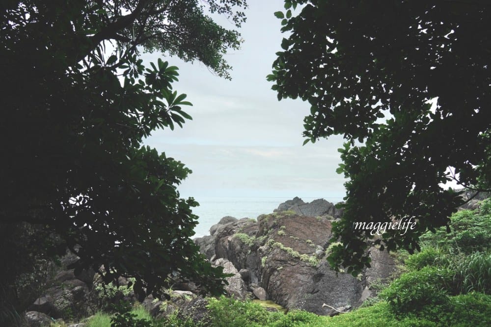 宜蘭頭城免費景點，北關海潮公園，礁岩海岸步道私房秘境，一線天，蘭陽八景，遠眺龜山島海天一線！