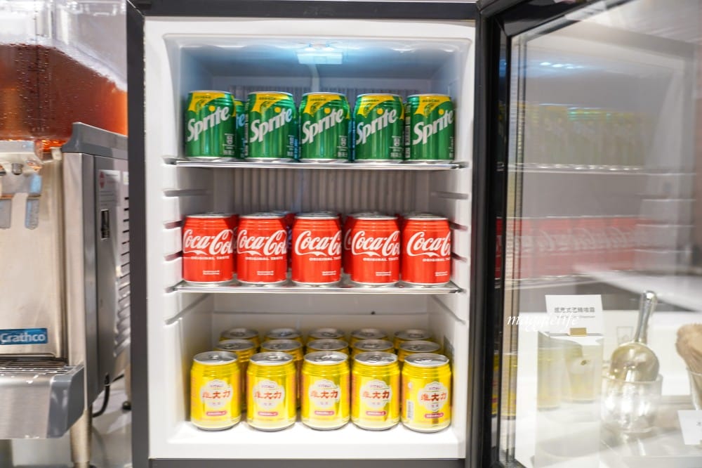 南港咖啡廳｜台北南港蔦屋書店，共享空間Share Lounge進駐，飲料無限暢飲，點心吃到飽的共享辦公室，亮點，計價一次看