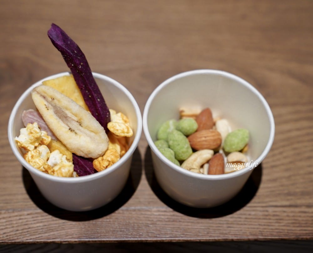 南港咖啡廳｜台北南港蔦屋書店，共享空間Share Lounge進駐，飲料無限暢飲，點心吃到飽的共享辦公室，亮點，計價一次看