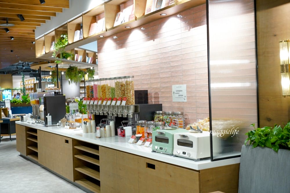 南港咖啡廳｜台北南港蔦屋書店，共享空間Share Lounge進駐，飲料無限暢飲，點心吃到飽的共享辦公室，亮點，計價一次看