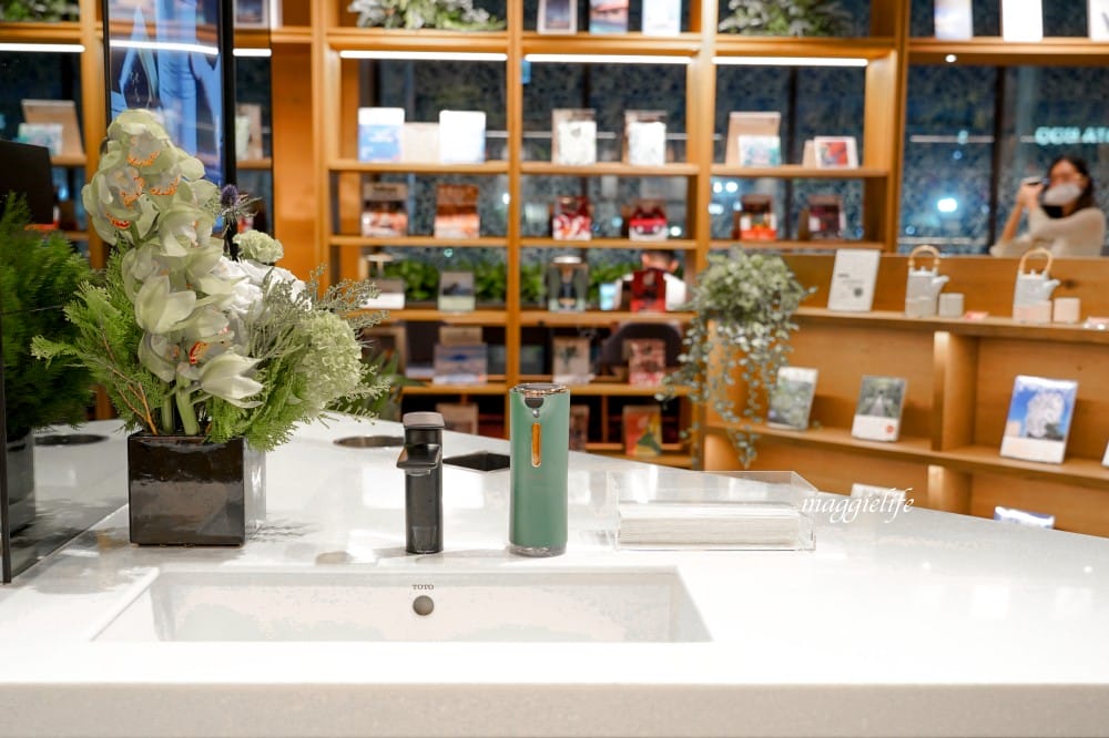 南港咖啡廳｜台北南港蔦屋書店，共享空間Share Lounge進駐，飲料無限暢飲，點心吃到飽的共享辦公室，亮點，計價一次看