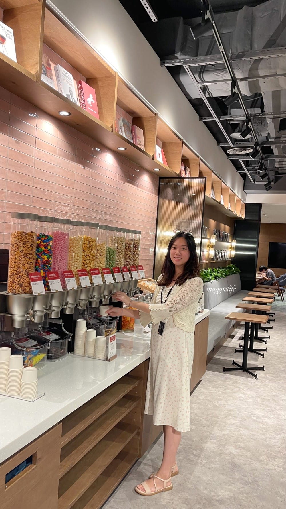 南港咖啡廳｜台北南港蔦屋書店，共享空間Share Lounge進駐，飲料無限暢飲，點心吃到飽的共享辦公室，亮點，計價一次看