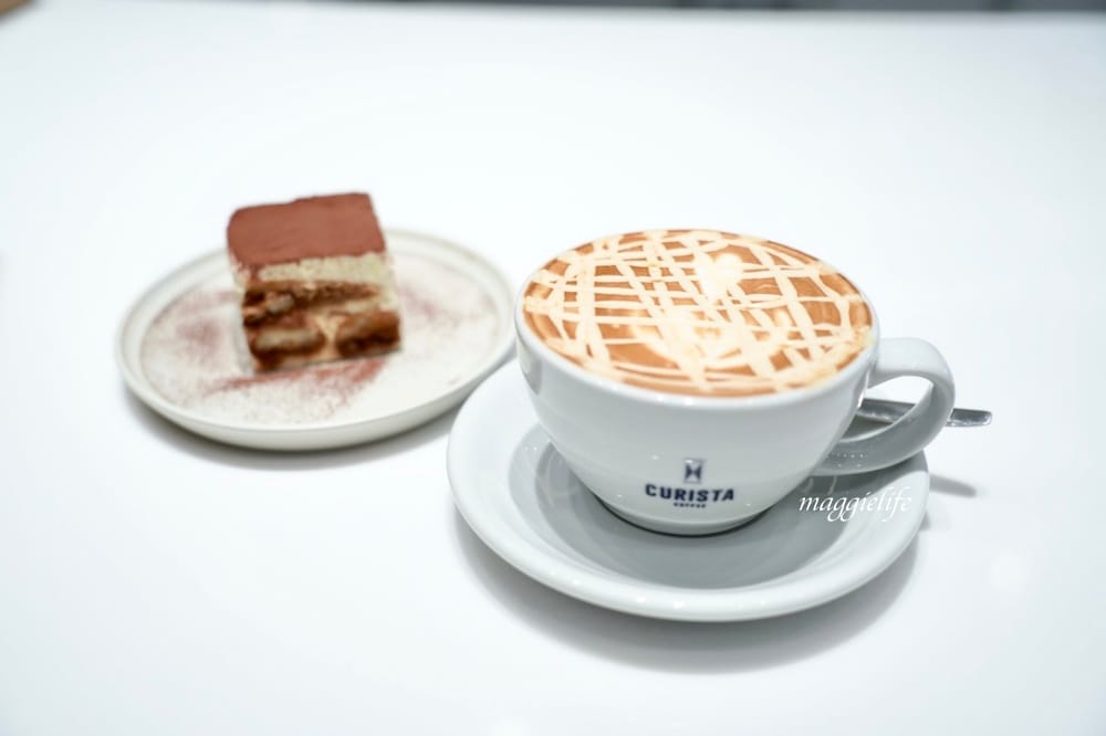 信義區咖啡|CURISTA COFFEE奎士咖啡旗艦店市府站,純白色精簡風,圓弧形吧台打造百坪精品空間,有插座/可外帶! - 第38張圖 信義區咖啡|CURISTA COFFEE奎士咖啡旗艦店市府站,純白色精簡風,圓弧形吧台打造百坪精品空間,有插座/可外帶!