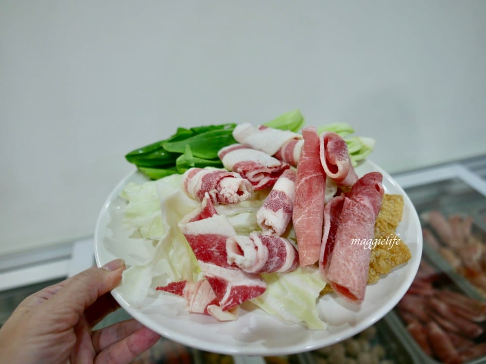 【台北火鍋吃到飽】台灣鍋,台北居然有319元吃到飽的火鍋!肉類,海鮮,冰淇淋,甜點,飲料通通都! - 第16張圖 【台北火鍋吃到飽】台灣鍋,台北居然有319元吃到飽的火鍋!肉類,海鮮,冰淇淋,甜點,飲料通通都!