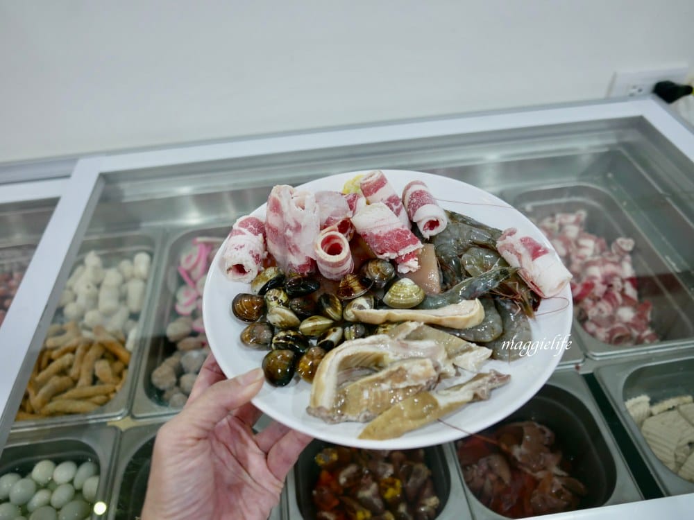 【台北火鍋吃到飽】台灣鍋,台北居然有319元吃到飽的火鍋!肉類,海鮮,冰淇淋,甜點,飲料通通都! - 第11張圖 【台北火鍋吃到飽】台灣鍋,台北居然有319元吃到飽的火鍋!肉類,海鮮,冰淇淋,甜點,飲料通通都!