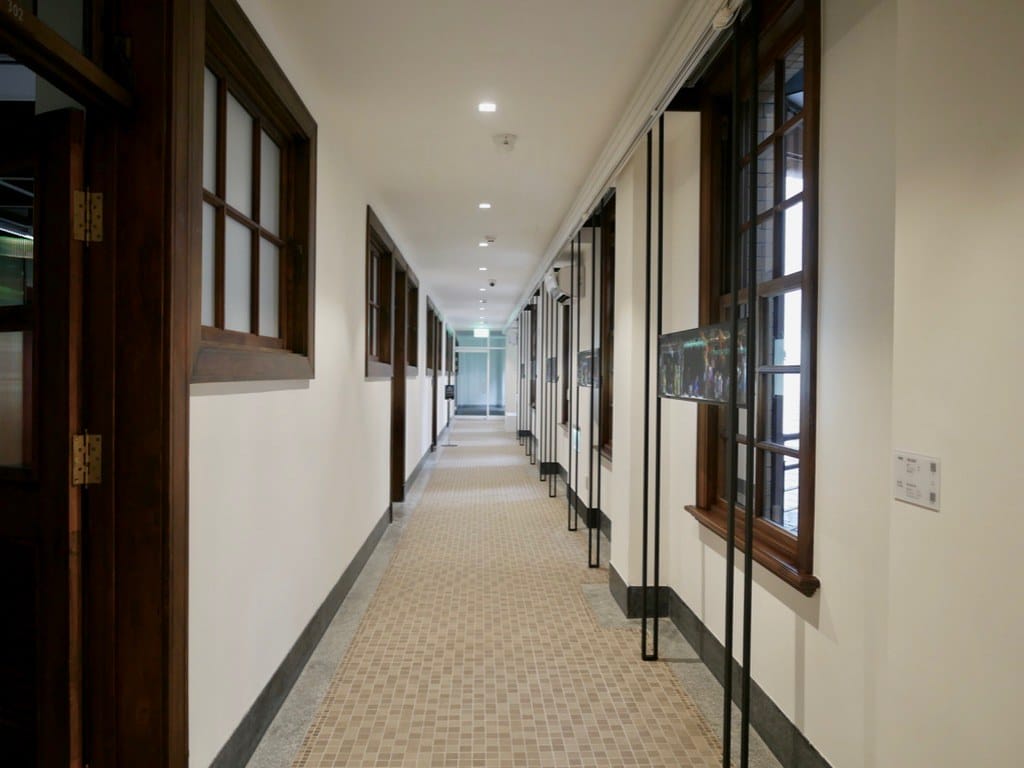 國家攝影文化中心臺北館正式開館，北車免費景點，80年日治時代古蹟開幕拉，攝影展/文創/COFFEE TO咖啡！文青最愛！