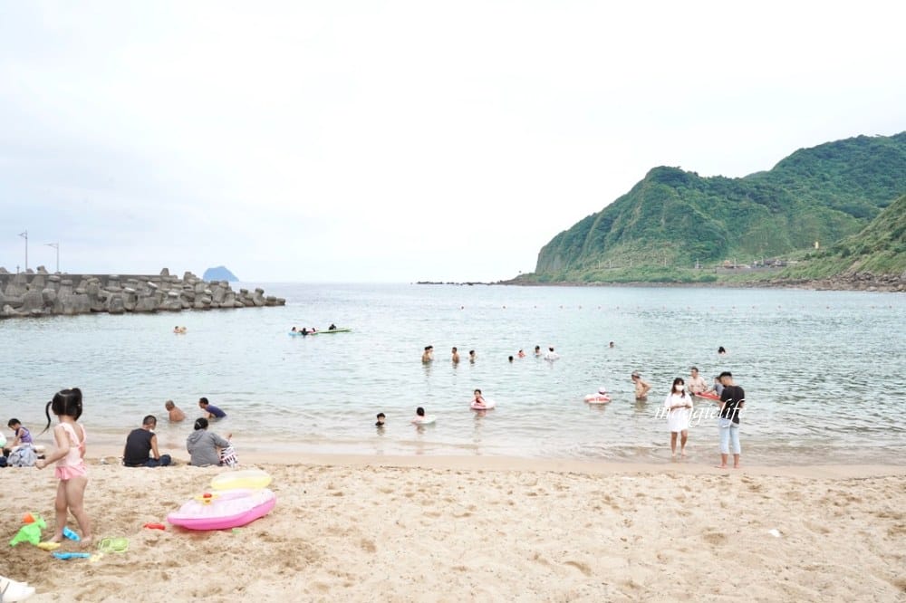 基隆外木山大武崙澳底沙灘，免費海水浴場，北海岸離台北最近的沙灘玩水秘密基地！