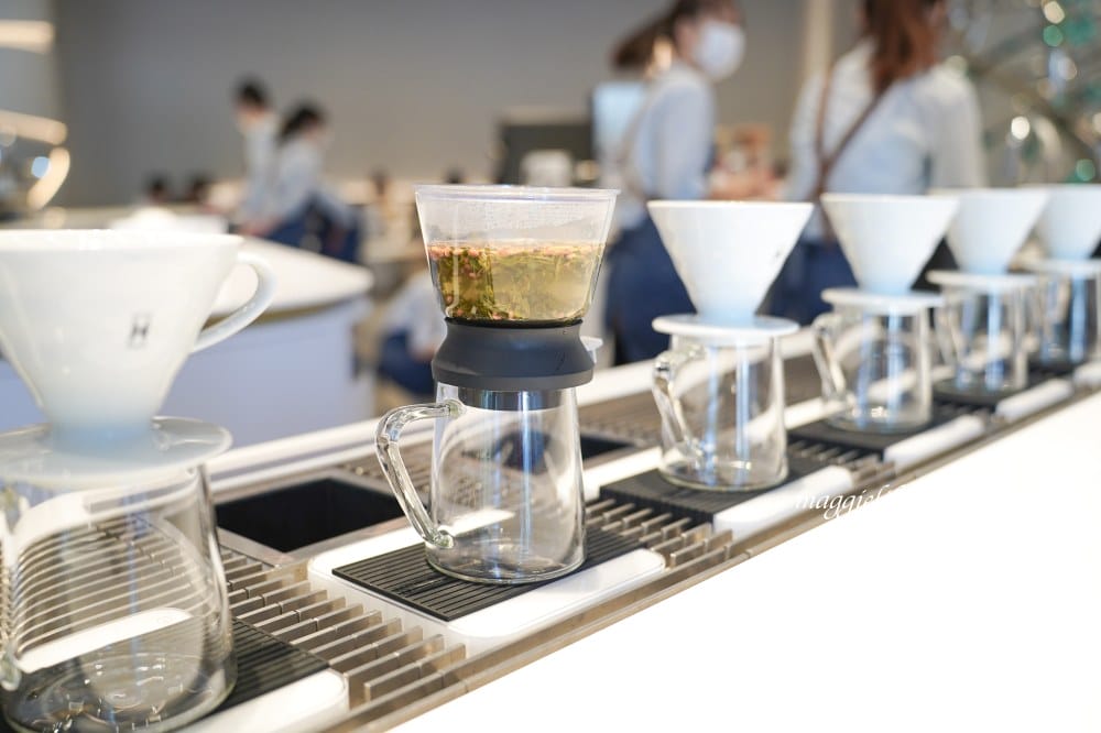 信義區咖啡|CURISTA COFFEE奎士咖啡旗艦店市府站,純白色精簡風,圓弧形吧台打造百坪精品空間,有插座/可外帶! - 第27張圖 信義區咖啡|CURISTA COFFEE奎士咖啡旗艦店市府站,純白色精簡風,圓弧形吧台打造百坪精品空間,有插座/可外帶!