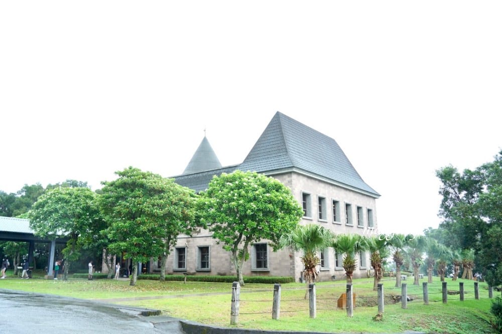 【宜蘭】金車伯朗咖啡城堡，頭城伯朗咖啡館，眺望龜山島以及美麗海景！