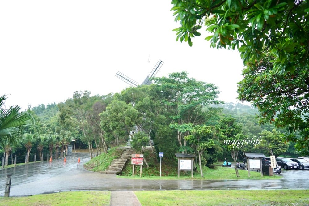 【宜蘭】金車伯朗咖啡城堡，頭城伯朗咖啡館，眺望龜山島以及美麗海景！