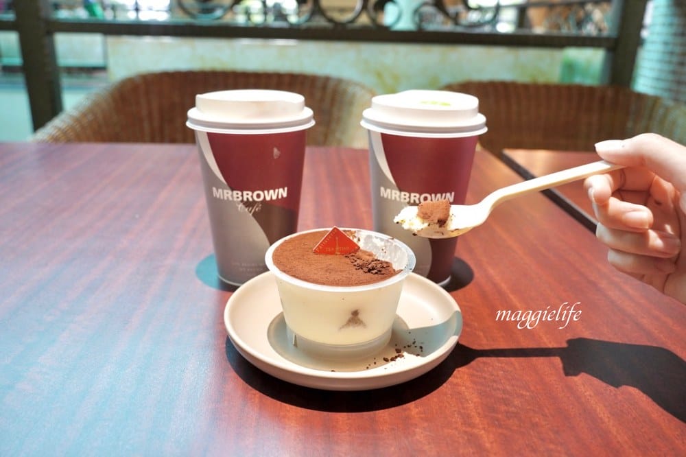 【宜蘭】金車伯朗咖啡城堡，頭城伯朗咖啡館，眺望龜山島以及美麗海景！