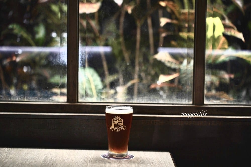 【忠孝新生】掌門精釀啤酒進駐華山文創！50年老宅啤酒館，最Chill的掌門啤酒！