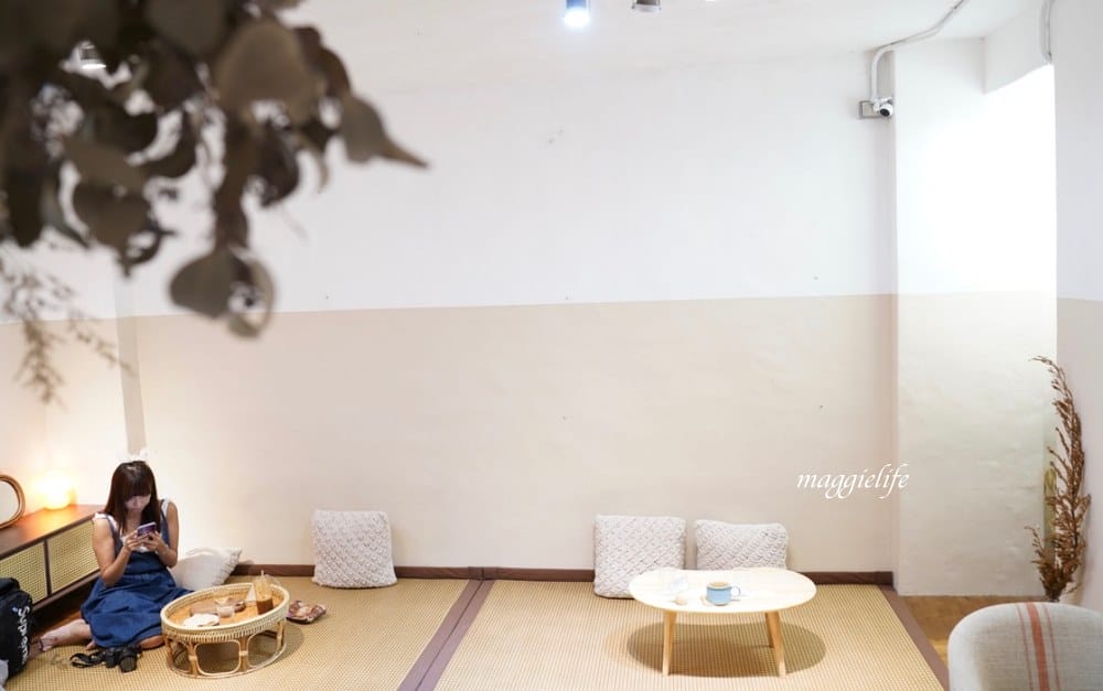 新莊咖啡廳｜何止，隱藏在巷弄之中的日式小屋，老宅咖啡廳有好吃的手作甜點布丁！