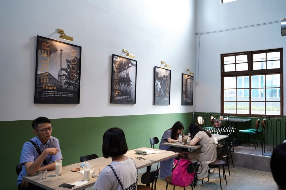 CAMA豆留文青台北松菸店開幕，古蹟老宅白天是咖啡晚上變為餐酒館，充滿了英倫風，市政府站咖啡。