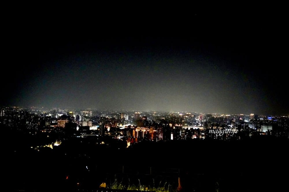桃園虎頭山環保公園，桃園最美夜景360度觀景平台看無敵夜景超級美！