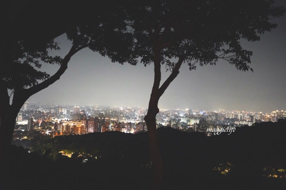 桃園虎頭山環保公園，桃園最美夜景360度觀景平台看無敵夜景超級美！