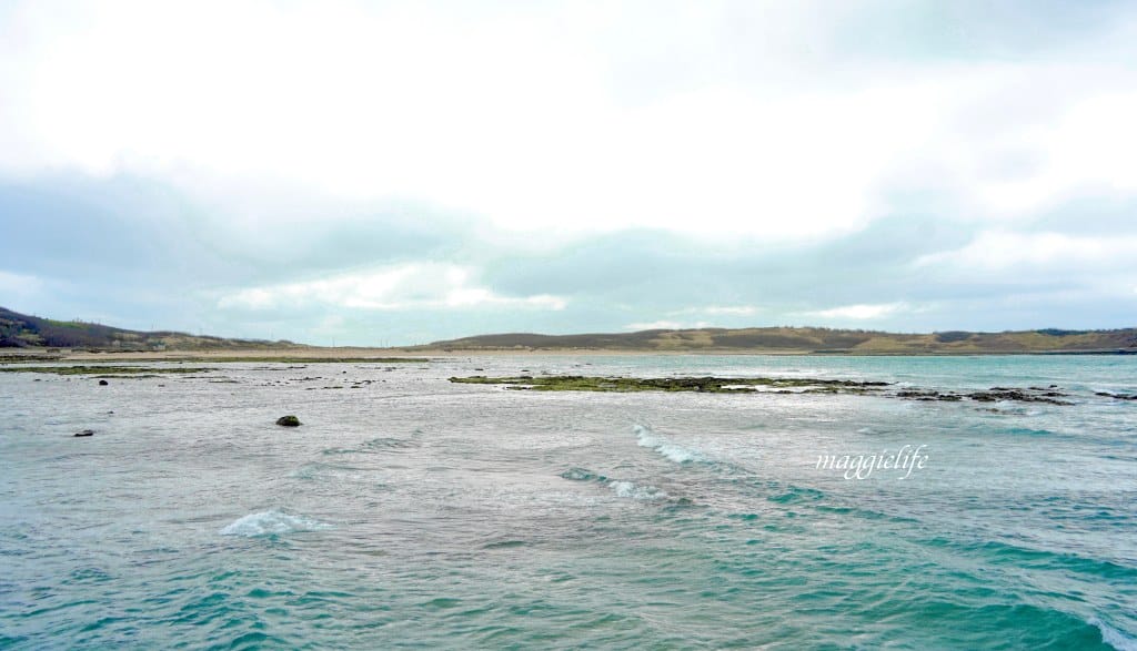 澎湖西嶼小池角雙曲橋，唯美海中步道彷彿來到馬爾地夫，漲潮時間美到翻！