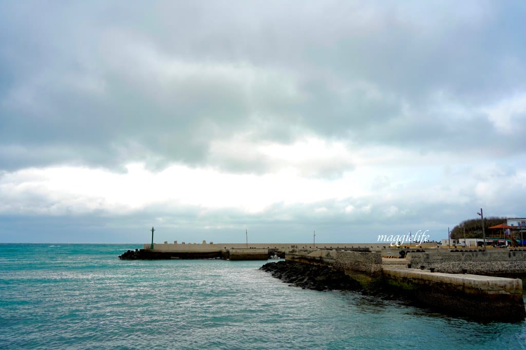 澎湖西嶼小池角雙曲橋，唯美海中步道彷彿來到馬爾地夫，漲潮時間美到翻！