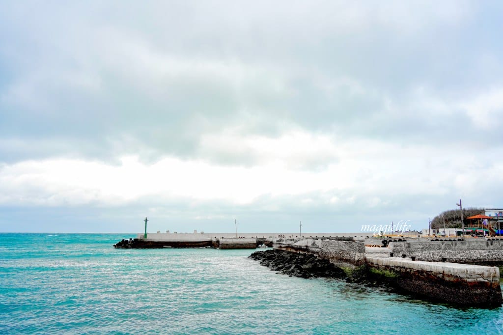 澎湖西嶼小池角雙曲橋，唯美海中步道彷彿來到馬爾地夫，漲潮時間美到翻！