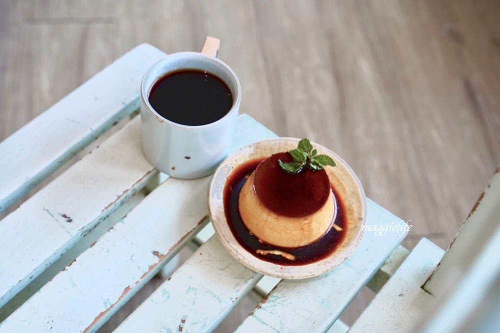 新北石門|白日夢Tea & Cafe,石門廢棄國小裡的無敵海景咖啡廳,彩色馬卡龍課桌椅重溫兒時舊夢! - 第26張圖 新北石門|白日夢Tea & Cafe,石門廢棄國小裡的無敵海景咖啡廳,彩色馬卡龍課桌椅重溫兒時舊夢!