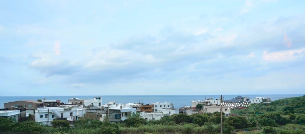 新北石門|白日夢Tea & Cafe,石門廢棄國小裡的無敵海景咖啡廳,彩色馬卡龍課桌椅重溫兒時舊夢! - 第12張圖 新北石門|白日夢Tea & Cafe,石門廢棄國小裡的無敵海景咖啡廳,彩色馬卡龍課桌椅重溫兒時舊夢!