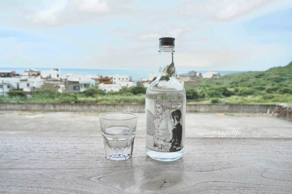 新北石門|白日夢Tea & Cafe,石門廢棄國小裡的無敵海景咖啡廳,彩色馬卡龍課桌椅重溫兒時舊夢! - 第23張圖 新北石門|白日夢Tea & Cafe,石門廢棄國小裡的無敵海景咖啡廳,彩色馬卡龍課桌椅重溫兒時舊夢!