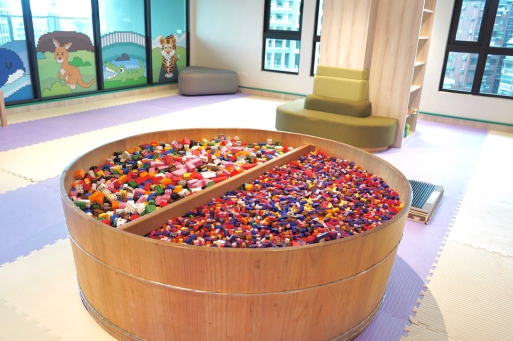 宜蘭礁溪福朋喜來登酒店溫泉飯店,露天溫水無邊際SPA泳池,獨立湯屋,全台最好玩的親子積木飯店,下午茶吃到飽! - 第48張圖 宜蘭礁溪福朋喜來登酒店溫泉飯店,露天溫水無邊際SPA泳池,獨立湯屋,全台最好玩的親子積木飯店,下午茶吃到飽!