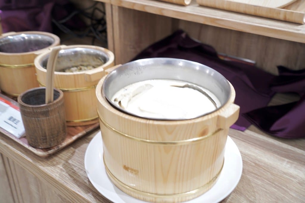 宜蘭礁溪福朋喜來登酒店溫泉飯店，露天溫水無邊際SPA泳池，獨立湯屋，全台最好玩的親子積木飯店，下午茶吃到飽！