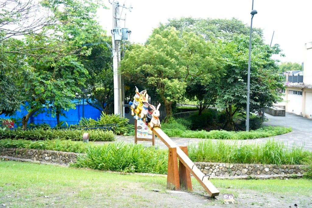 【宜蘭免費景點】礁溪轉運站幾米兔子裝置藝術,毛毛兔超級可愛的,一路通道礁溪溫公園! - 第14張圖 【宜蘭免費景點】礁溪轉運站幾米兔子裝置藝術,毛毛兔超級可愛的,一路通道礁溪溫公園!
