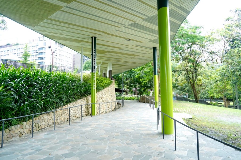 【宜蘭免費景點】礁溪轉運站幾米兔子裝置藝術,毛毛兔超級可愛的,一路通道礁溪溫公園! - 第15張圖 【宜蘭免費景點】礁溪轉運站幾米兔子裝置藝術,毛毛兔超級可愛的,一路通道礁溪溫公園!