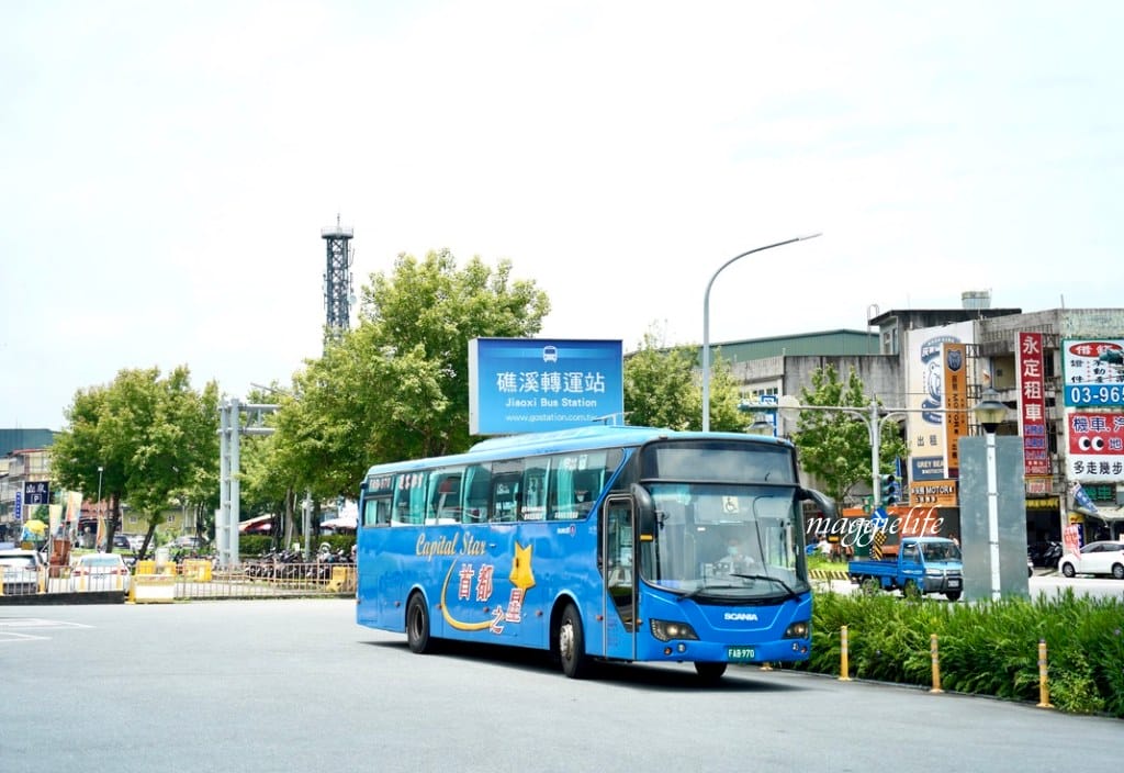 【宜蘭免費景點】礁溪轉運站幾米兔子裝置藝術,毛毛兔超級可愛的,一路通道礁溪溫公園! - 第2張圖 【宜蘭免費景點】礁溪轉運站幾米兔子裝置藝術,毛毛兔超級可愛的,一路通道礁溪溫公園!