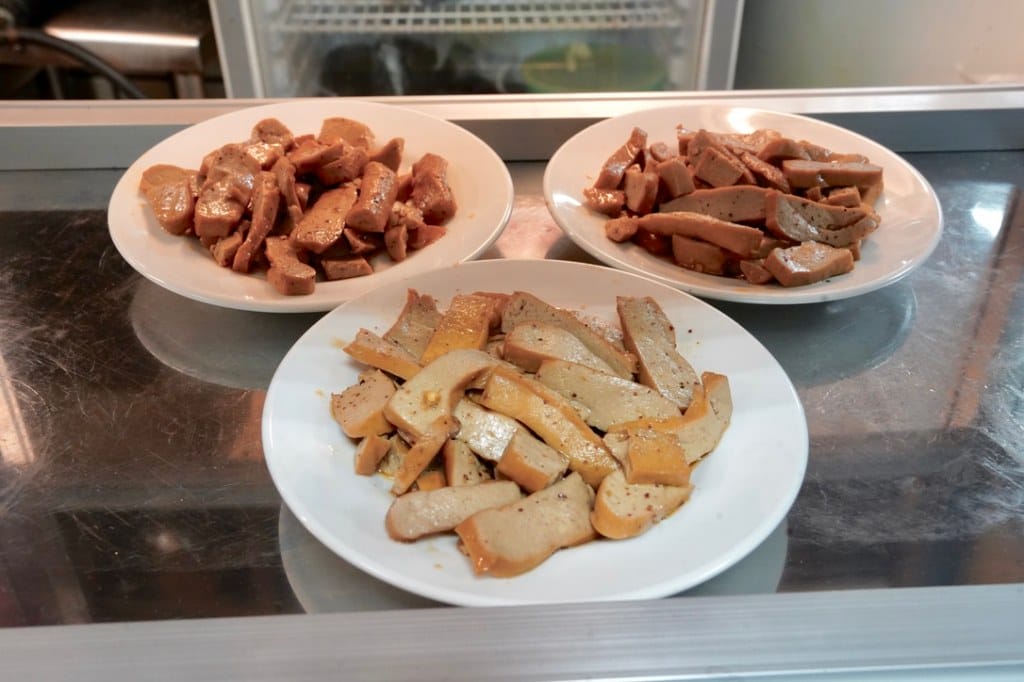 美景紅油抄手/美景川味小吃，台北東區頂好名店城必吃排隊美食/外帶