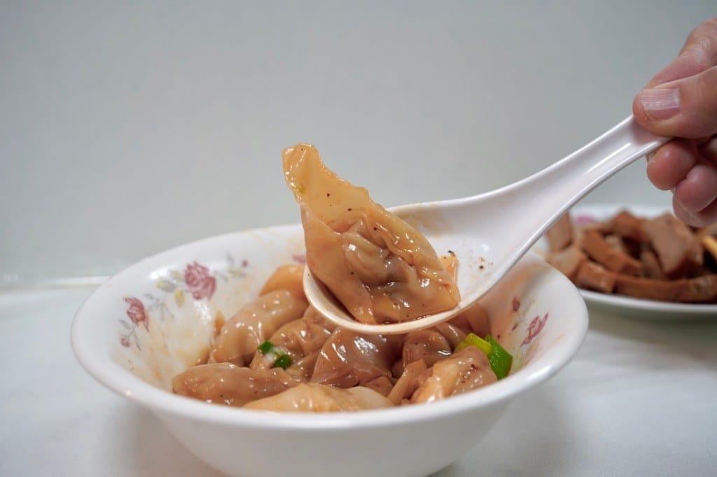 美景紅油抄手/美景川味小吃，台北東區頂好名店城必吃排隊美食/外帶