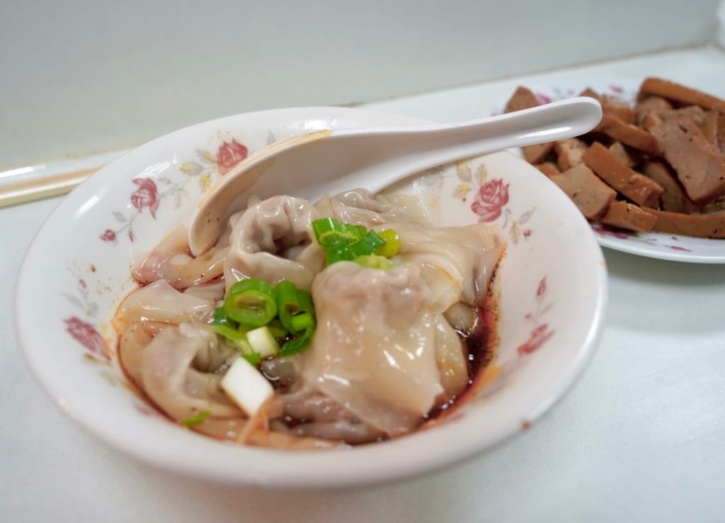 美景紅油抄手/美景川味小吃，台北東區頂好名店城必吃排隊美食/外帶