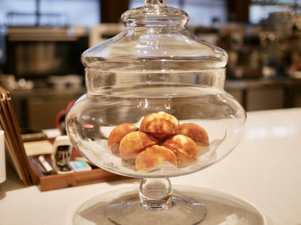 台北車站古蹟咖啡｜COFFEE TO 國家攝影文化中心咖啡廳，隱身在80年日式古蹟之中的美好咖啡廳，不限時/外帶！