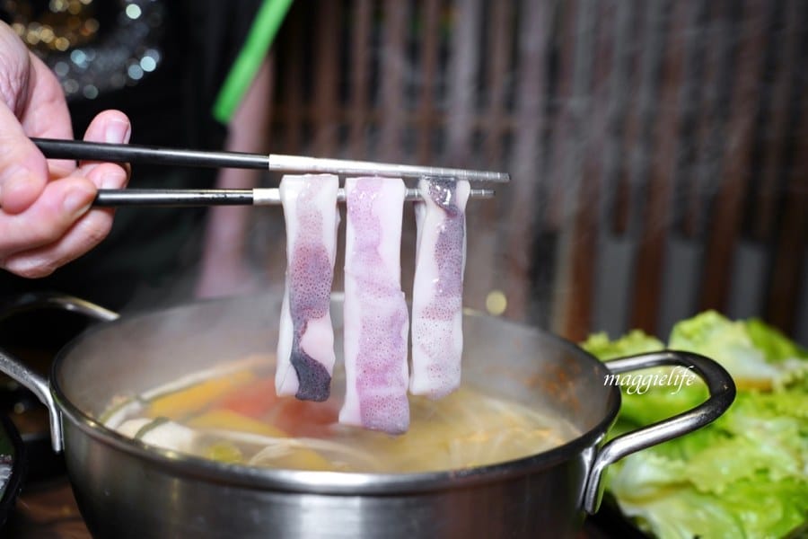 西門火鍋｜前鎮水產火鍋吃到飽只要598，花蟹，干貝，鮮蝦，生魚片，海鮮，通通吃到飽！我心中台北第一名的火鍋吃到飽！