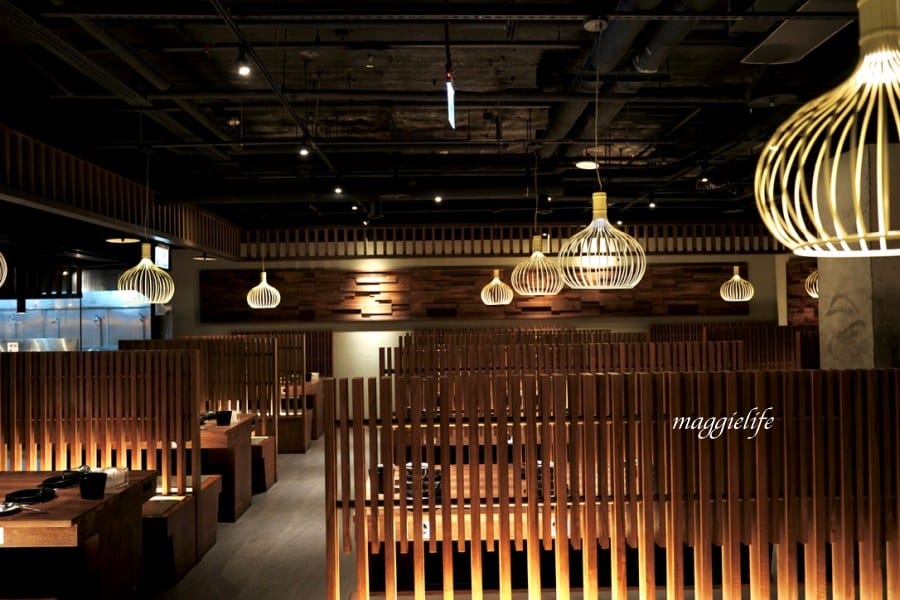 西門火鍋｜前鎮水產火鍋吃到飽只要598，花蟹，干貝，鮮蝦，生魚片，海鮮，通通吃到飽！我心中台北第一名的火鍋吃到飽！